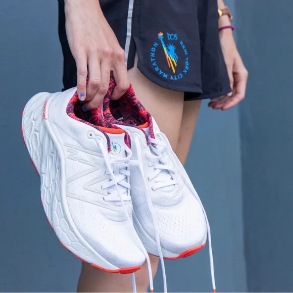 New Balance NYC Marathon Fresh Foam X More V4 Running Shoes / Sneakers White Red - Picture 9 of 11